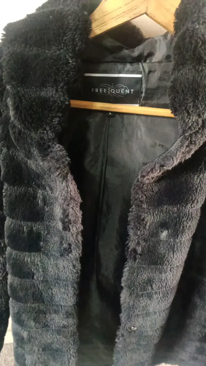 Chaqueta de piel sintética negra para mujer - 3