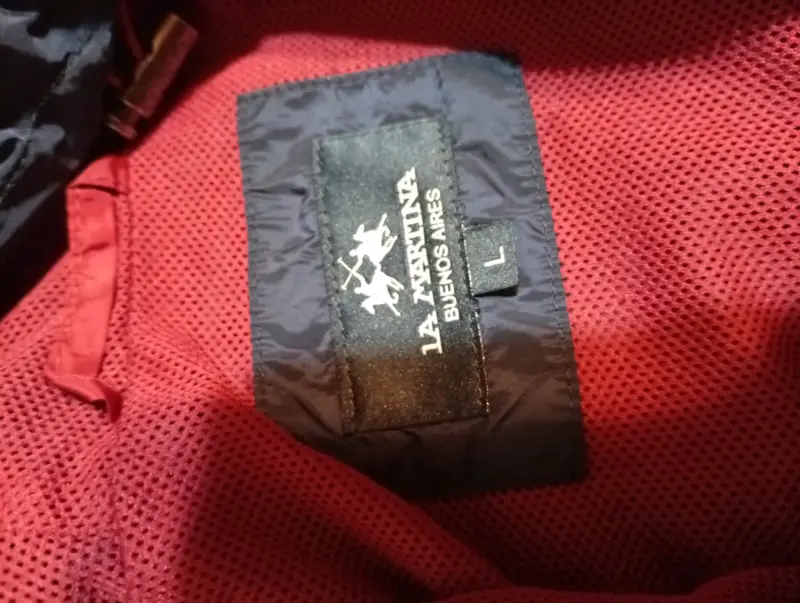 Cortaviento Polo Is Life azul y rojo - 2