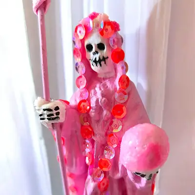 Figura Santa Muerte Rosa Decorativa - miniatura 2