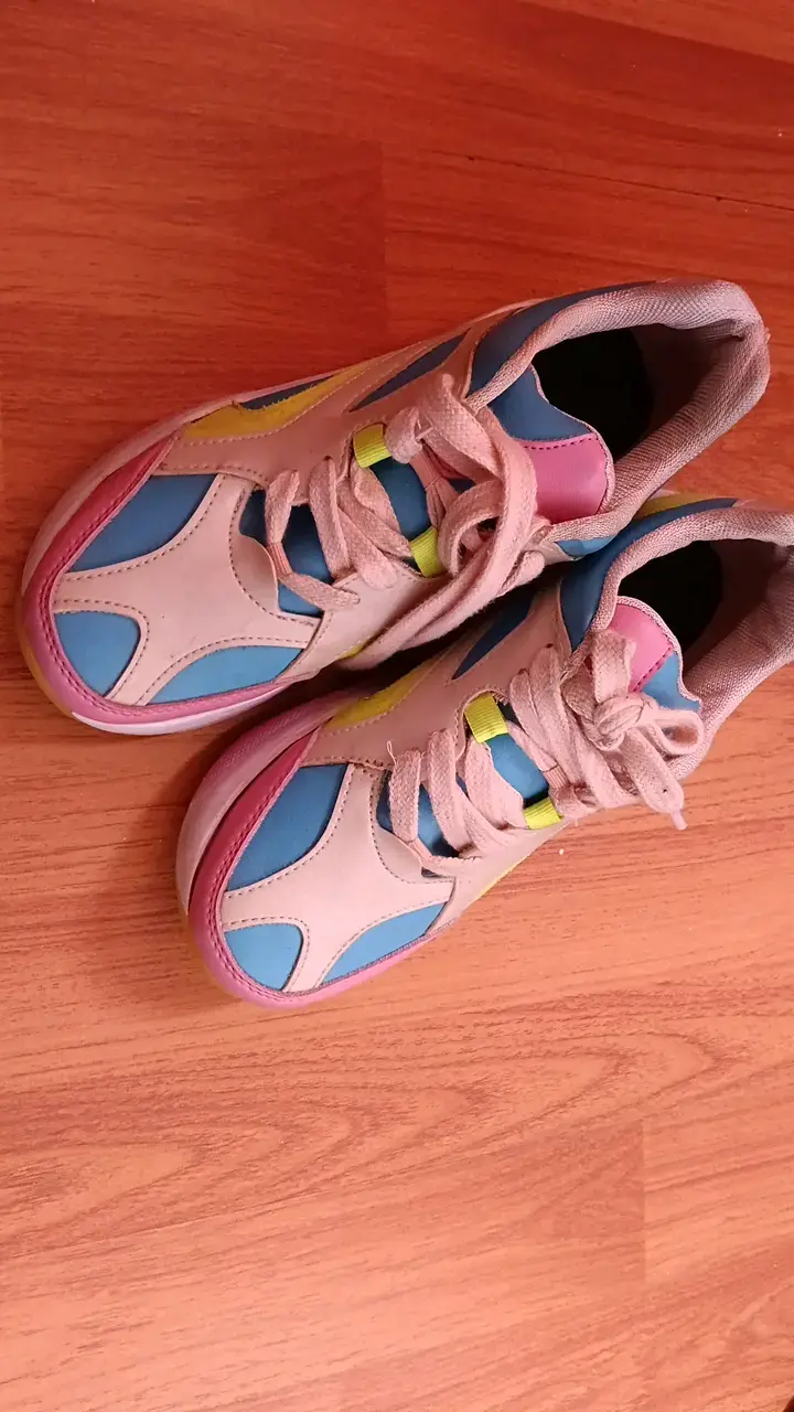 Zapatillas deportivas - 2