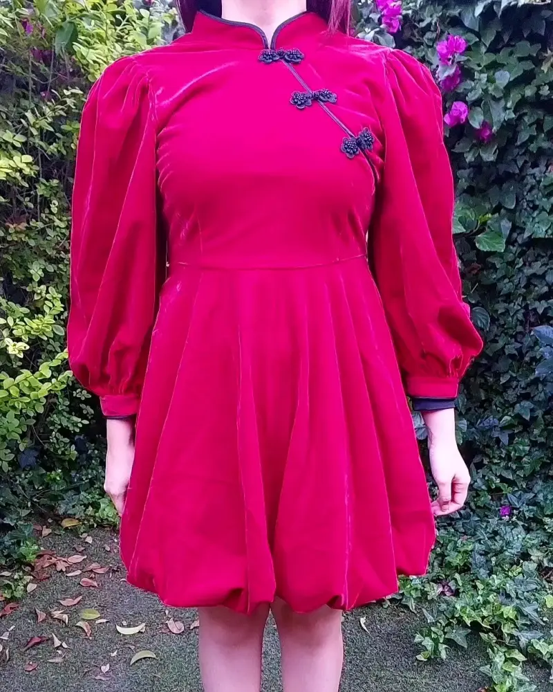 Vestido qipao rojo de terciopelo oriental - 4
