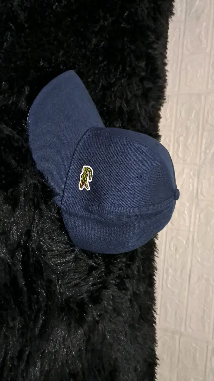 Gorras deportivas verde y azul con logo bordado - 3