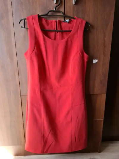 Vestido rojo sin mangas talla 36 - miniatura 1