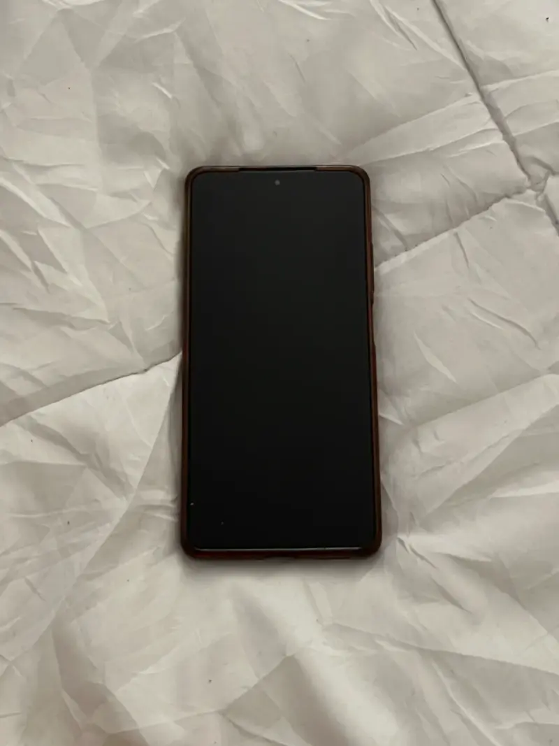Smartphone Redmi 5G con Pantalla Grande - 1