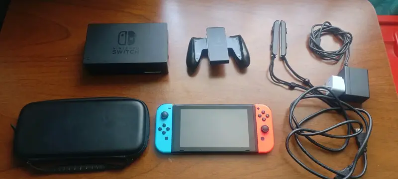 Consola Nintendo Switch + monitor LG 24 PULGADAS - 2