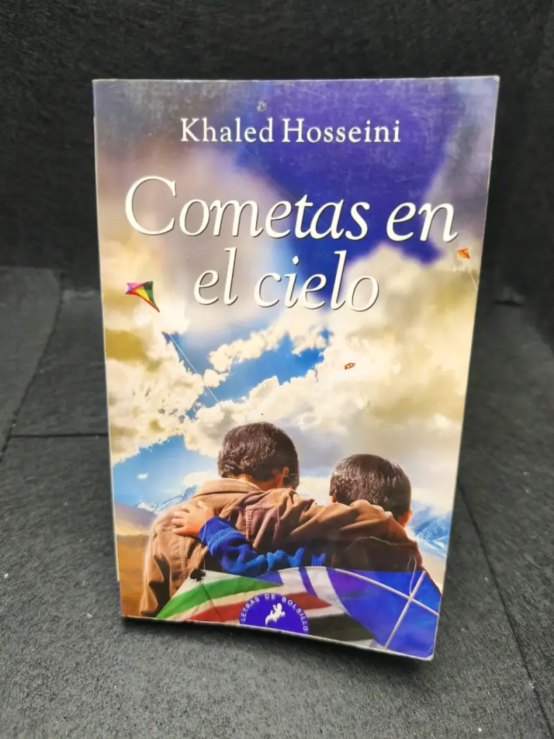 Libro 'Cometas en el cielo' de Khaled Hosseini - 1