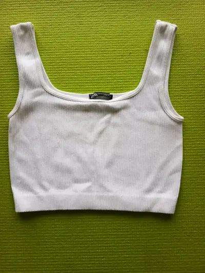 Top blanco sin mangas Zara para mujer - miniatura 1
