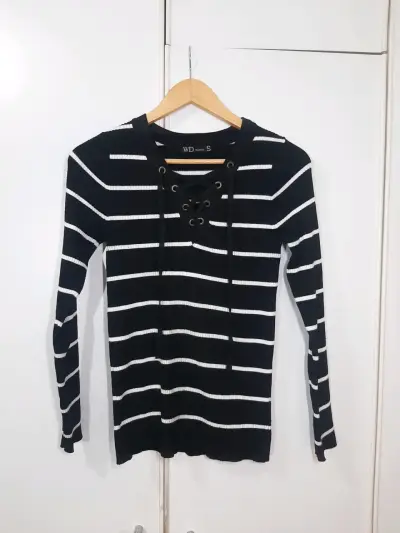 Polera Wados - miniatura 1