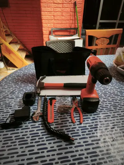 Taladro Inalámbrico Black+Decker 12V con Accesorios - miniatura 3