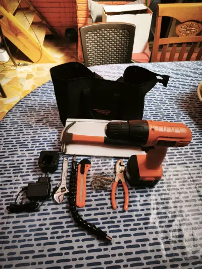 Taladro Inalámbrico Black+Decker 12V con Accesorios - miniatura 5