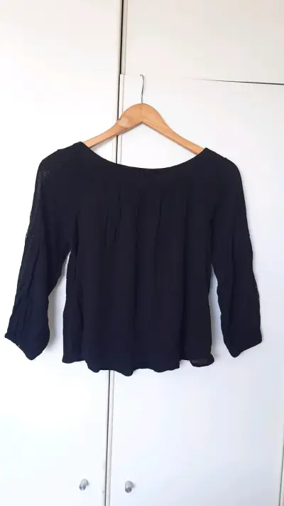 Blusa Off shoulder - miniatura 2