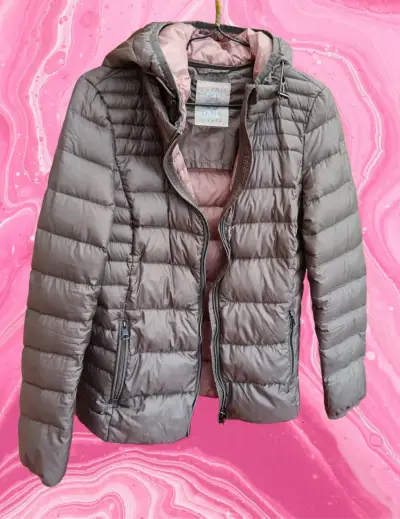 Chaqueta acolchada con capucha Esprit gris - miniatura 1