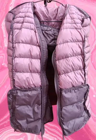 Chaqueta acolchada con capucha Esprit gris - miniatura 4