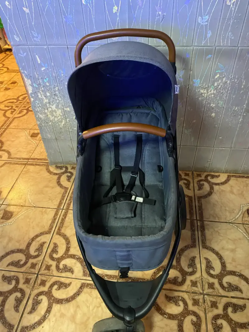 Coche de bebé Bebesit azul con manillar ajustable - 1