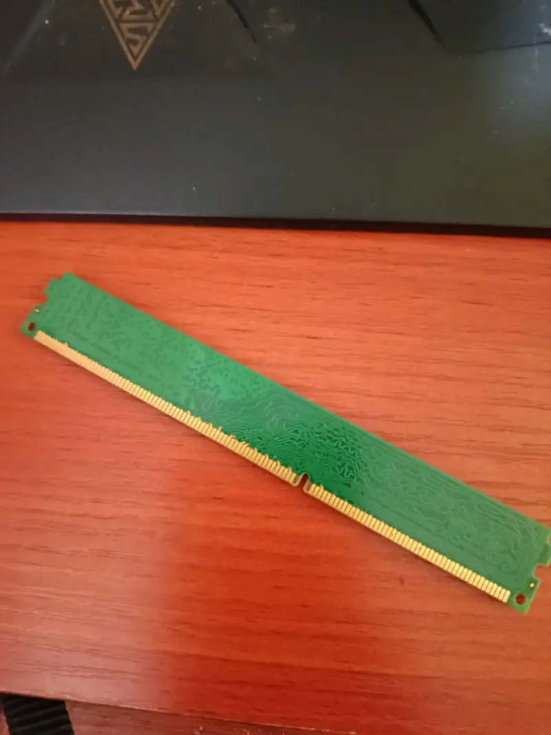 Memoria RAM Kingston 2GB DDR3 1333MHz - 3