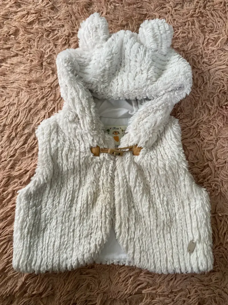 Ropa de bebé variada en buen estado - 2