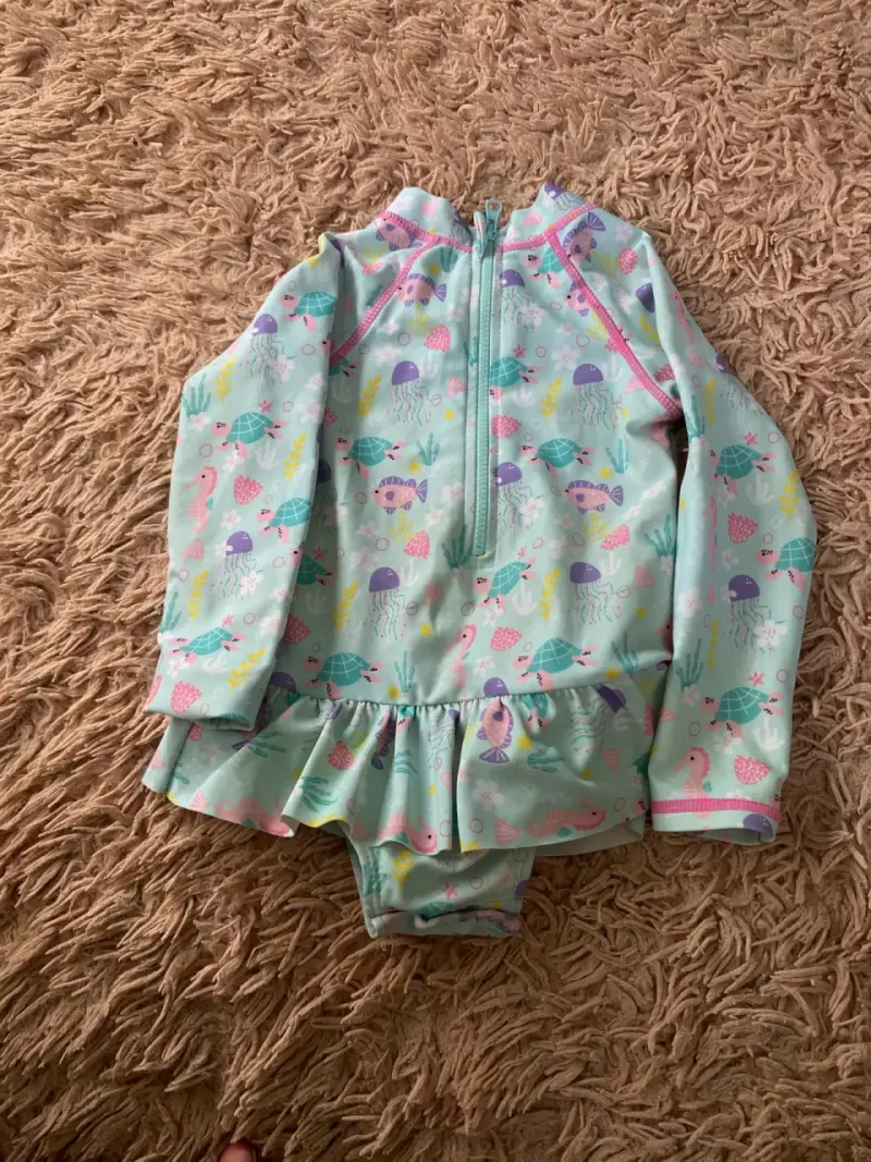 Ropa de bebé variada en buen estado - 3