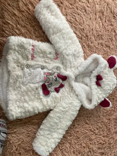 Ropa de bebé variada en buen estado - miniatura 6
