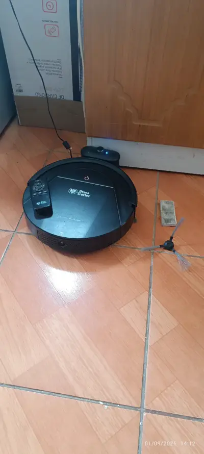 Robot aspiradora Vexus Trotter con control remoto - miniatura 1