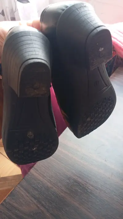Zapatos escolares negros para niña con velcro - miniatura 2
