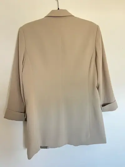 Blazer Beige Mujer Basement Essentials Talla S - miniatura 2
