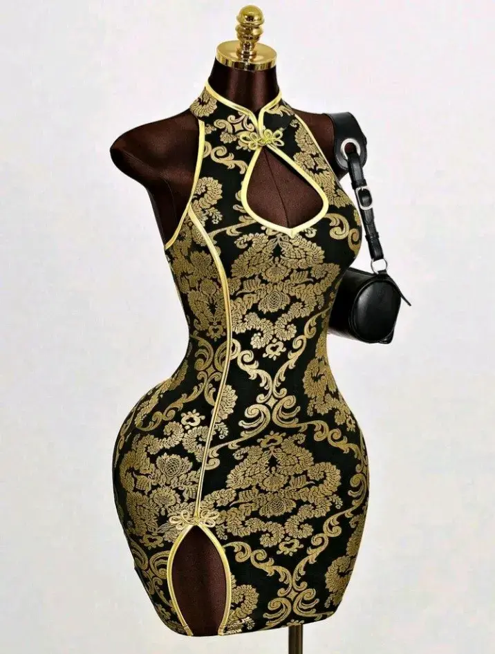 Vestido ajustado negro con dorado estilo oriental - 3