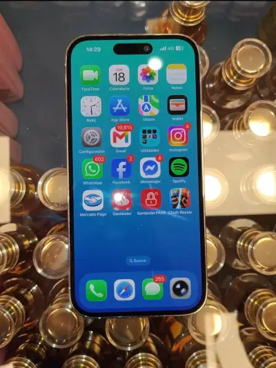 iPhone 14 Pro en buen estado - miniatura 1