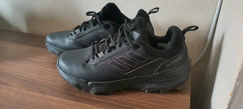 Zapatillas negras Adidas Terrex para hombre - 1