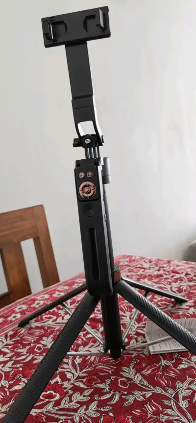 Trípode Selfie Stick con Seguimiento AI 1.8M - miniatura 3