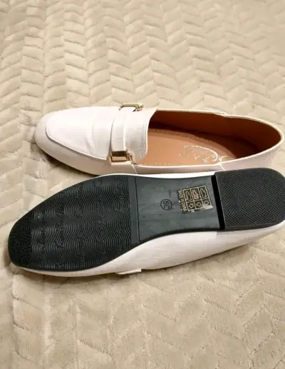 Mocasines blancos de cuero sintético talla 38 - miniatura 2