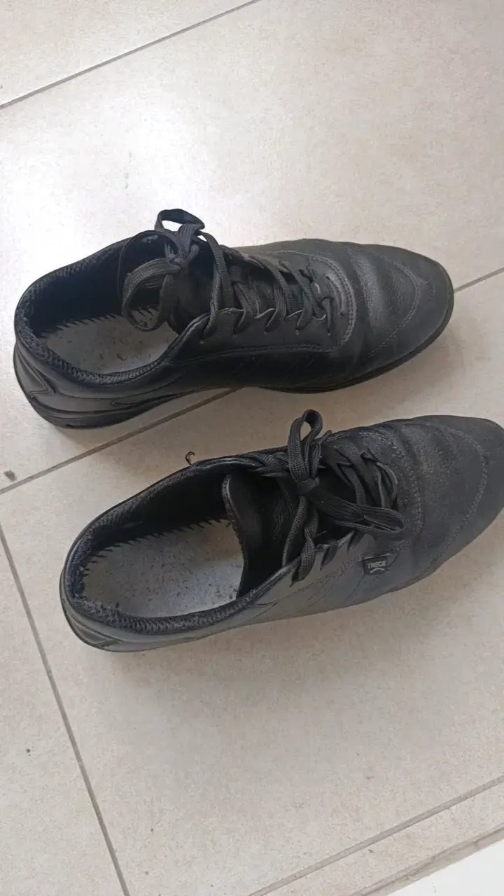 Zapatos Negros de Cuero para Hombre - 2