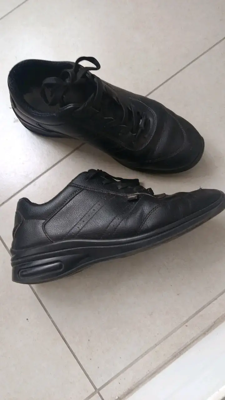 Zapatos Negros de Cuero para Hombre - 3