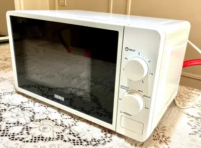 Microondas Thomas 700W blanco con temporizador - miniatura 1