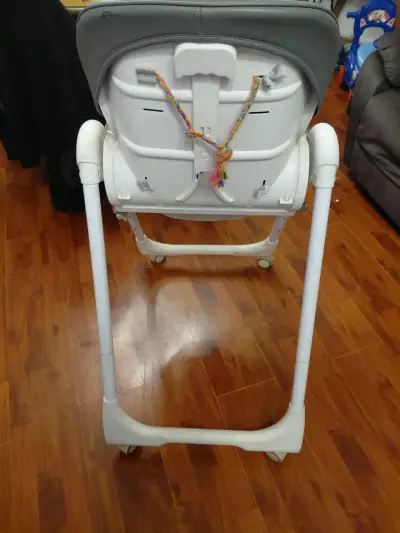 Silla de comer para bebé plegable gris - miniatura 2