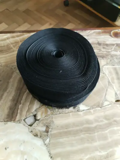 Cinta de Velcro Negra para Manualidades - miniatura 2