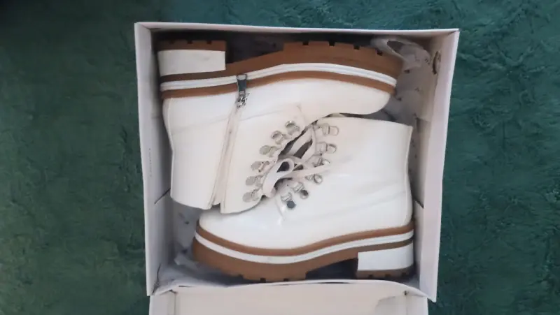 Botines blancos talla 38