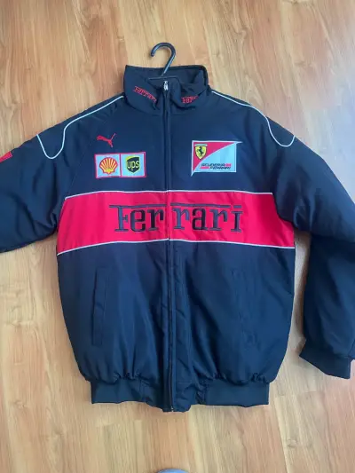 Chaqueta Ferrari Scuderia negra y roja - miniatura 1