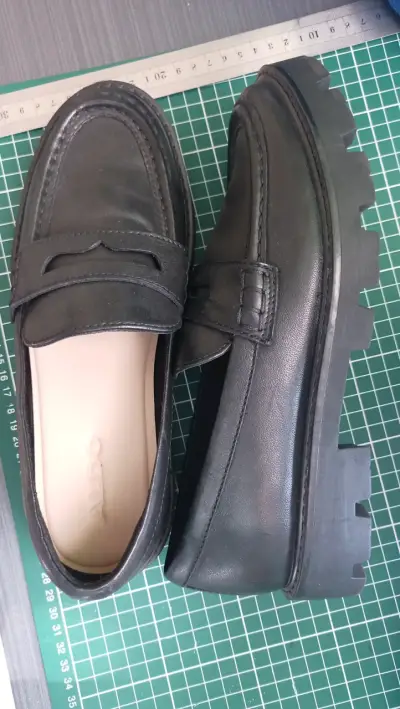 Zapatos mocasines negros de cuero Aldo - miniatura 1