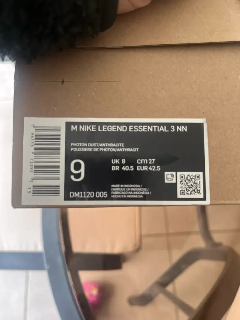 Zapatillas Nike Legend Essential 3 NN Talla 42.5 - 1