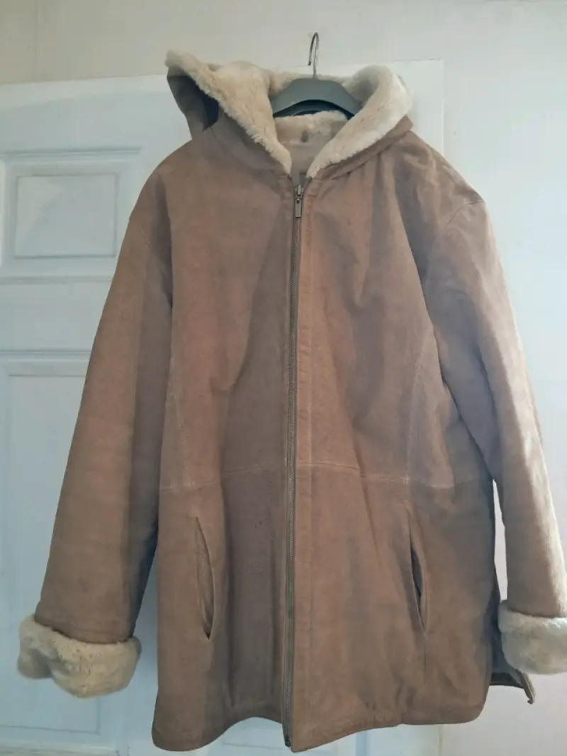 Chaqueta de cuero con forro de piel sintética - 1