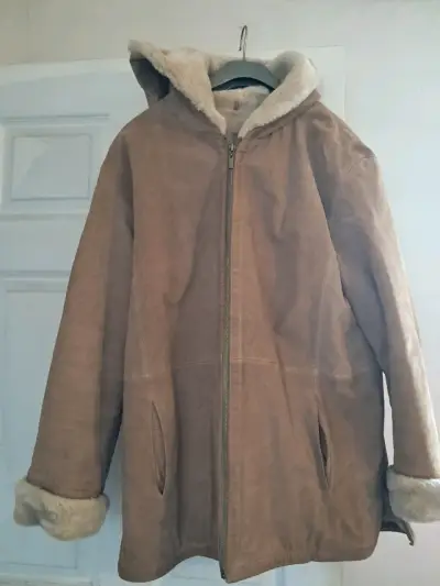 Chaqueta de cuero con forro de piel sintética - miniatura 1