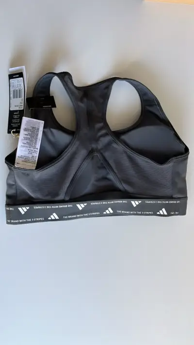 Top deportivo nuevo gris oscuro marca Adidas - miniatura 2