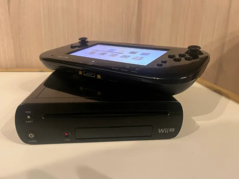 Consola Nintendo Wii U 32GB con GamePad - 2