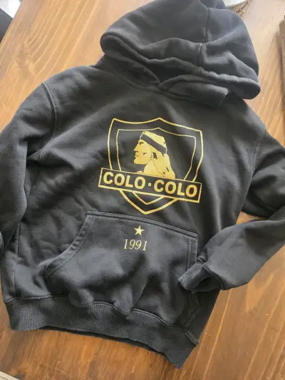 Polerón negro Colo-Colo con capucha - miniatura 1