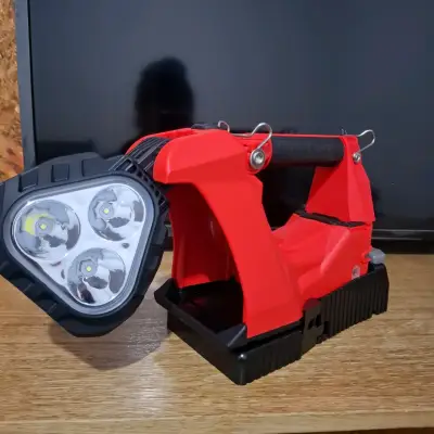 Linterna recargable Streamlight Vulcan Clutch 1700 lúmenes - miniatura 4