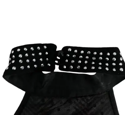 Top negro estilo halter - miniatura 3