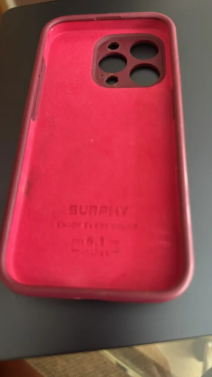 Funda protectora roja para iPhone 15 Pro - 2