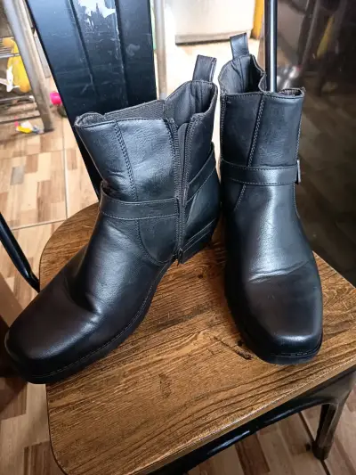 Botines de cuero negro para hombre - miniatura 2