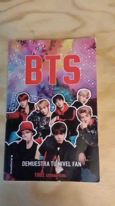 Libro BTS Demuestra Tu Nivel Fan - miniatura 1
