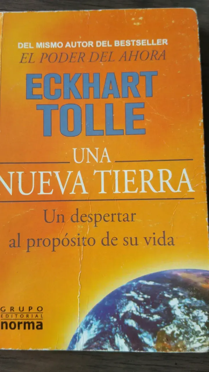 Libro 'Una Nueva Tierra' de Eckhart Tolle - 1